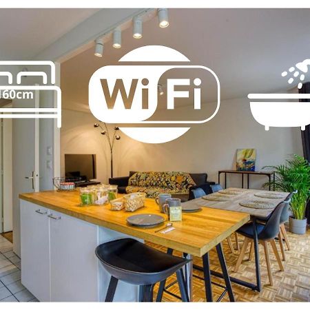 Part Dieu. Appartement rénové avec box garage Lione Esterno foto