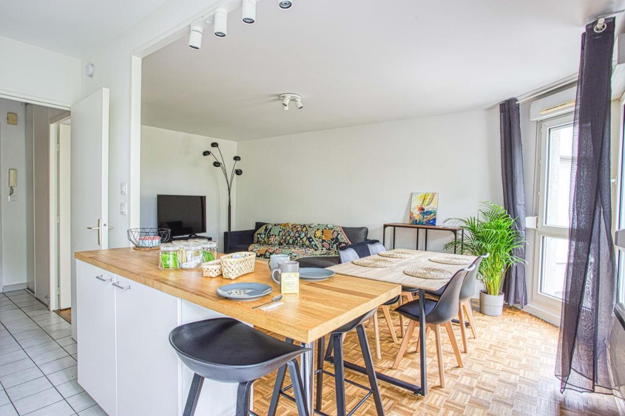 Part Dieu. Appartement rénové avec box garage Lione Esterno foto