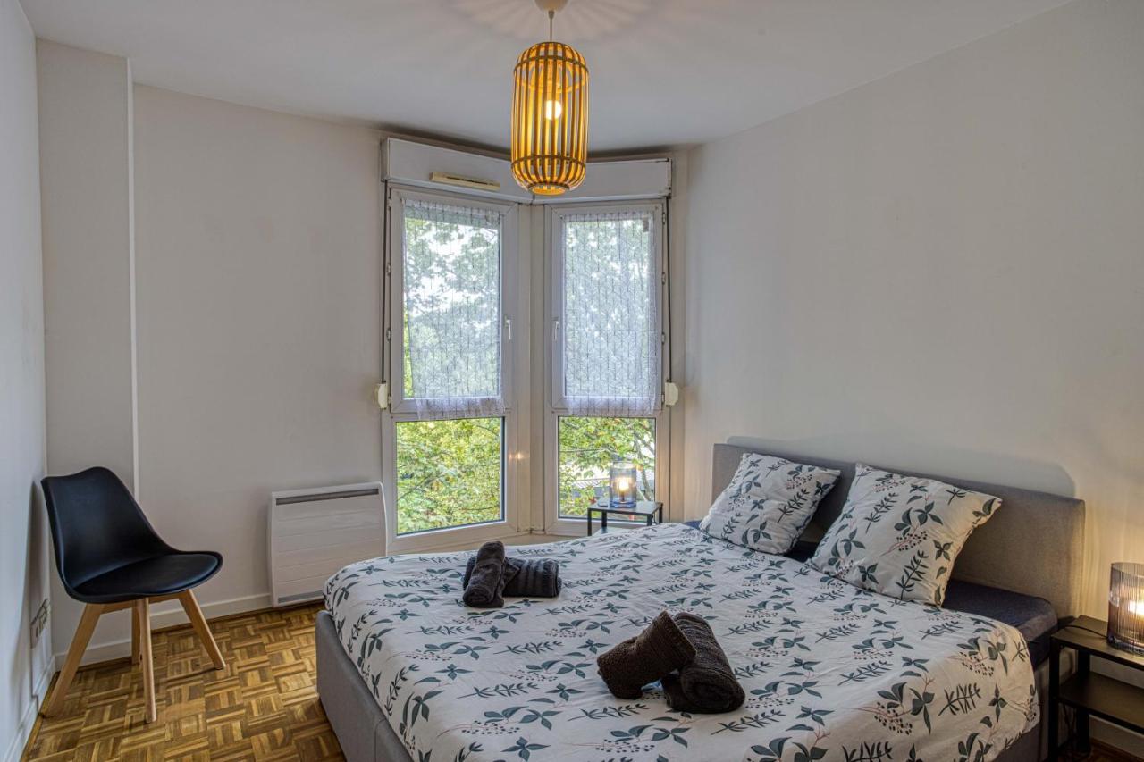 Part Dieu. Appartement rénové avec box garage Lione Esterno foto